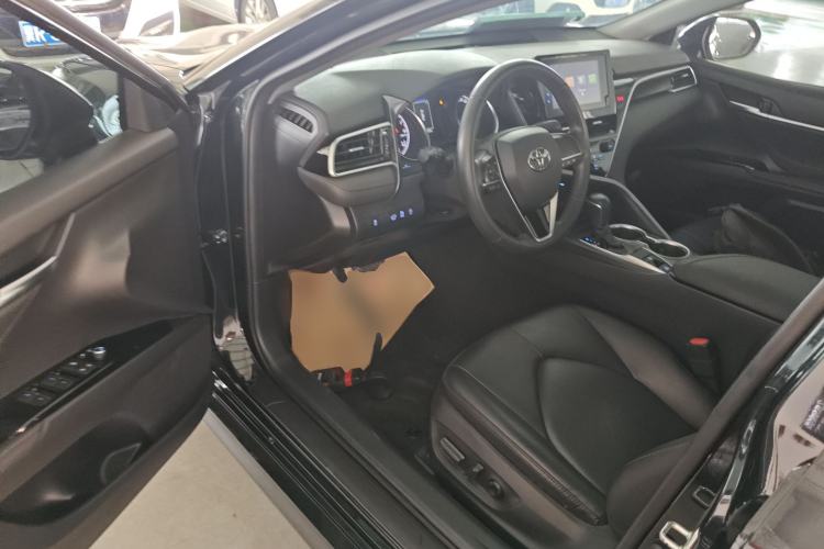 Used Toyota Camry 2022 2.0GVP Premier Edition Driver Seat