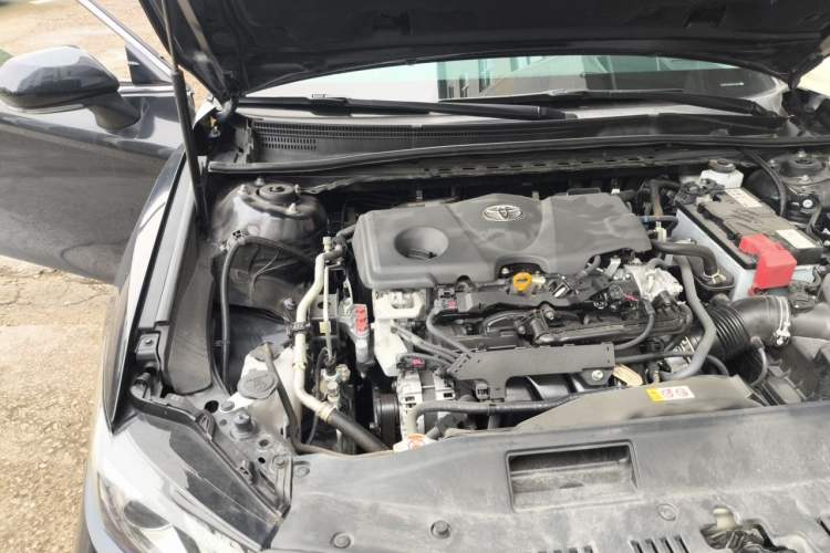 Used Toyota Camry  Engine Bay Right