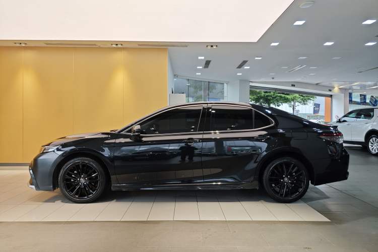 Used Toyota Camry 2022 2.0S Knight Edition Exterior 2