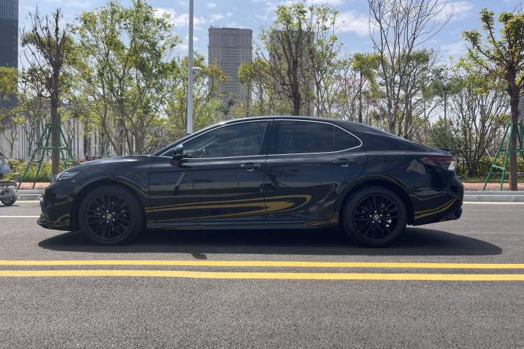 Used Toyota Camry 2022 2.0S Knight Edition Exterior 6