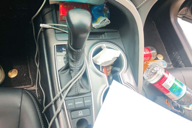 Used Toyota Camry 2022 2.0S Knight Edition Gear Lever