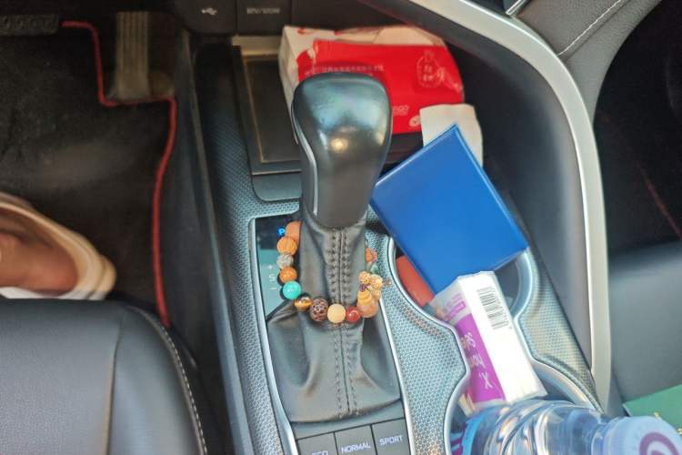 Used Toyota Camry 2022 2.5S Knight Edition Gear Lever