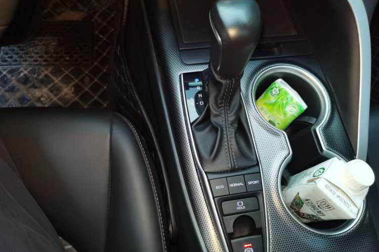 Used Toyota Camry 2022 2.5S Knight Edition Gear Lever
