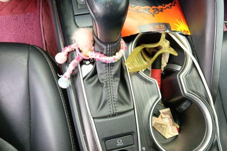 Used Toyota Camry 2022 2.0GVP Premier Edition Gear Lever