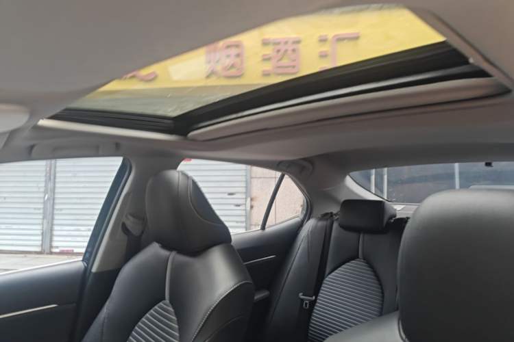 Used Toyota Camry 2022 2.0S Knight Edition Headliner