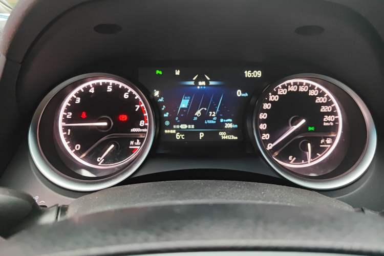 Used Toyota Camry 2022 2.0GVP Premier Edition Instrument Cluster