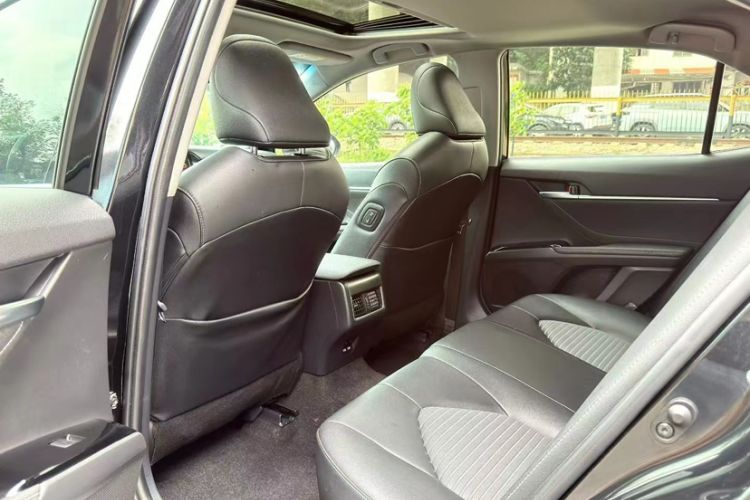 Used Toyota Camry 2022 2.5S Knight Edition Interior 3