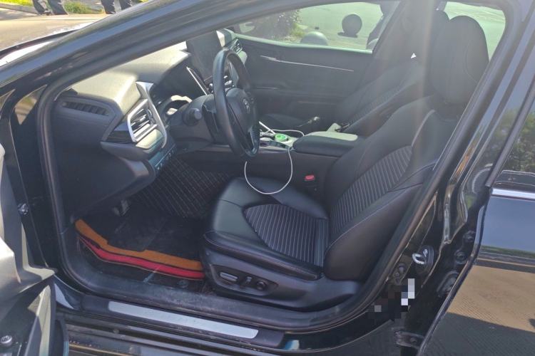 Used Toyota Camry 2022 2.5S Knight Edition Left Front Seat