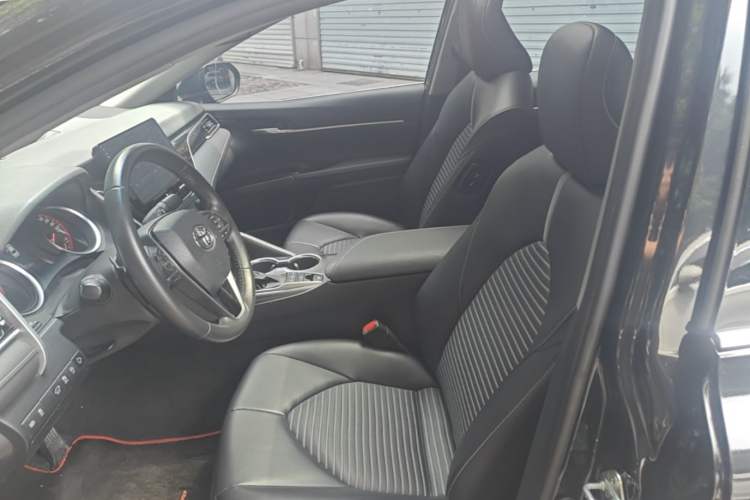Used Toyota Camry 2022 2.0S Knight Edition Left Front Seat