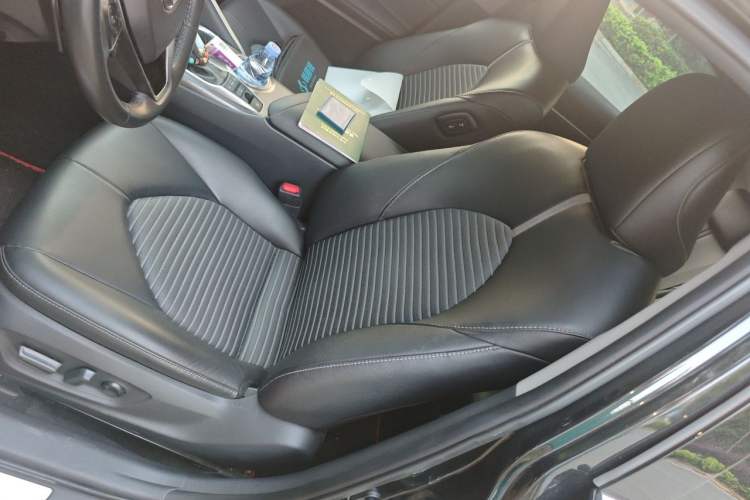 Used Toyota Camry 2022 2.5S Knight Edition Left Front Seat