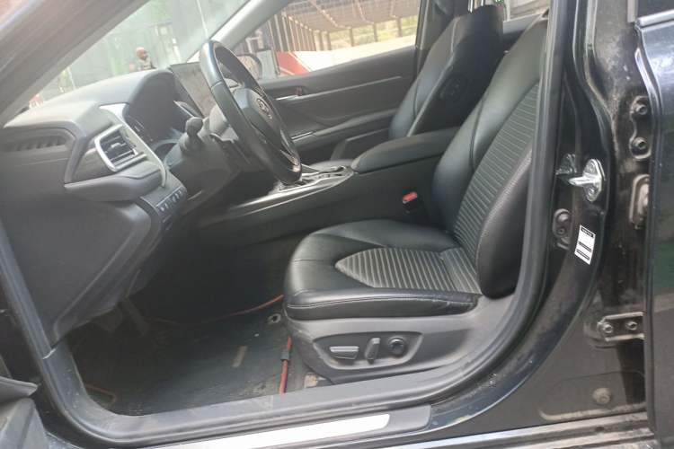 Used Toyota Camry 2022 2.5S Knight Edition Left Front Seat