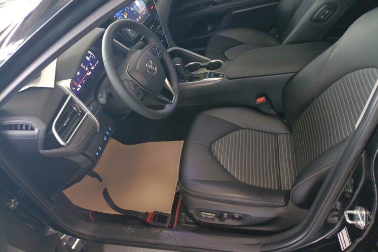 Used Toyota Camry 2022 2.5S Knight Edition Left Front Seat