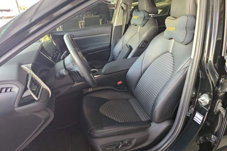 Used Toyota Camry 2022 2.5S Knight Edition Left Front Seat