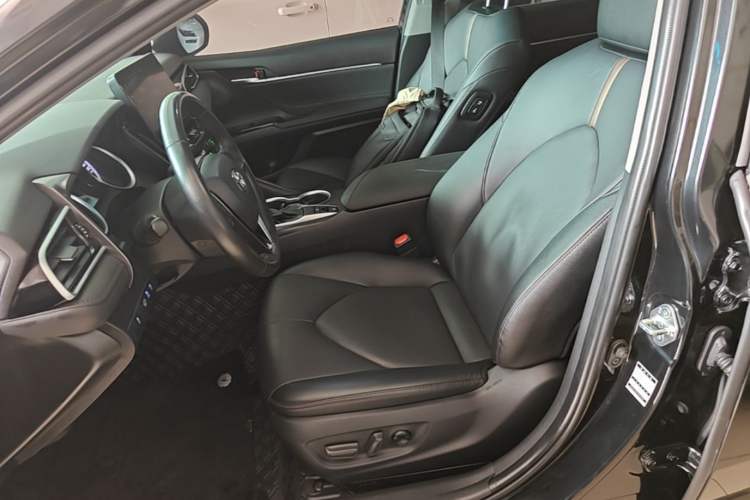Used Toyota Camry 2022 2.0GVP Premier Edition Left Front Seat