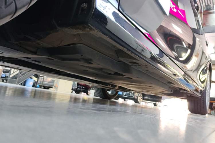 Used Toyota Camry 2022 2.0GVP Premier Edition Left Side Sill