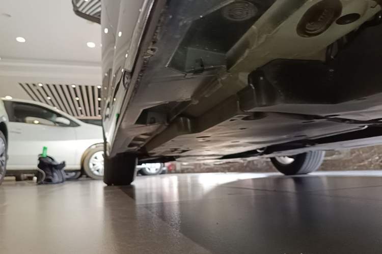 Used Toyota Camry 2022 2.0GVP Premier Edition Left Side Sill