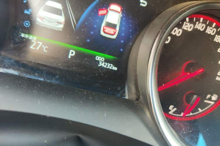 Used Toyota Camry 2022 2.0S Knight Edition Odometer Close Up