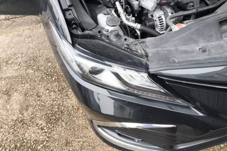 Used Toyota Camry  Right Front Headlight