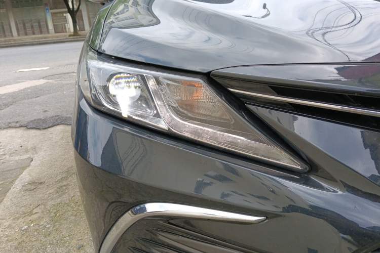 Used Toyota Camry 2022 2.0GVP Premier Edition Right Front Headlight