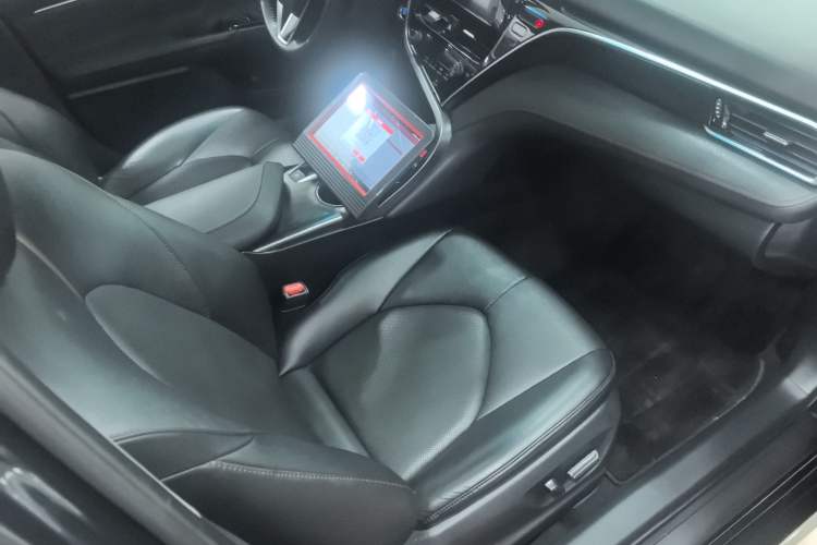 Used Toyota Camry 2022 2.0GVP Premier Edition Right Front Seat