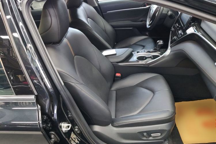 Used Toyota Camry 2022 2.0GVP Premier Edition Right Front Seat