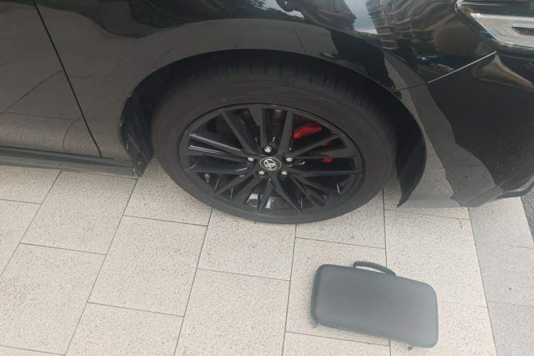 Used Toyota Camry 2022 2.0S Knight Edition Right Front Wheel Hub