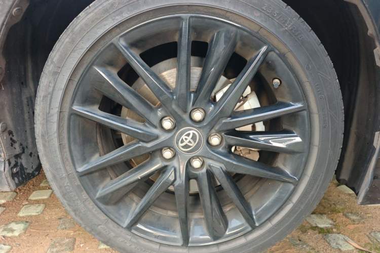 Used Toyota Camry 2022 2.5S Knight Edition Right Front Wheel Hub