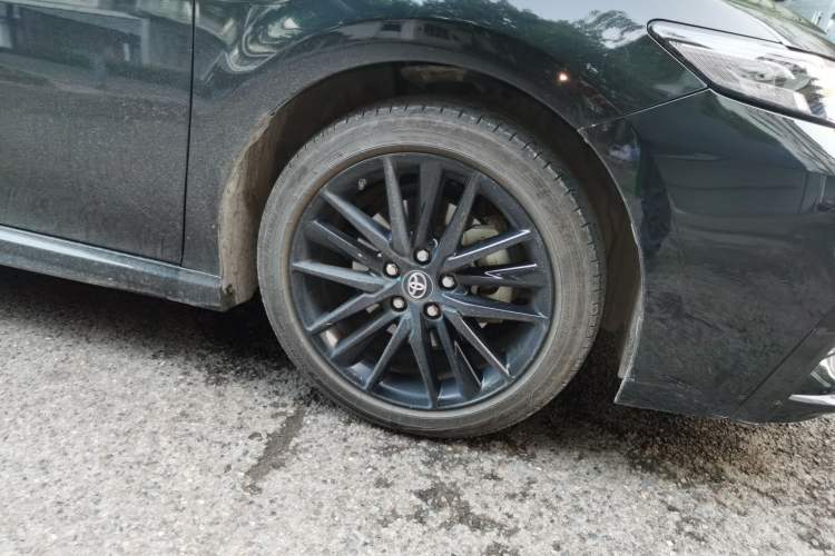 Used Toyota Camry 2022 2.5S Knight Edition Right Front Wheel Hub