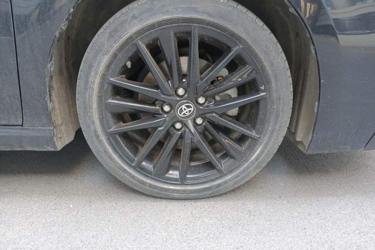 Used Toyota Camry 2022 2.5S Knight Edition Right Front Wheel Hub
