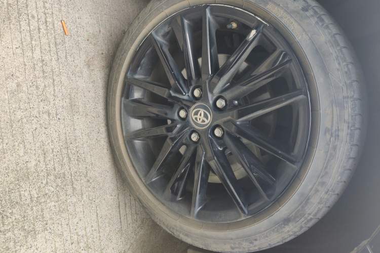Used Toyota Camry 2022 2.0S Knight Edition Right Front Wheel Hub