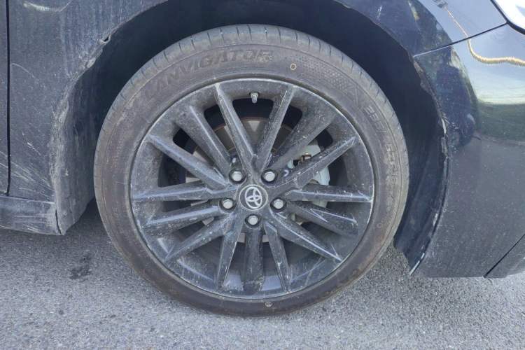 Used Toyota Camry 2022 2.5S Knight Edition Right Front Wheel Hub
