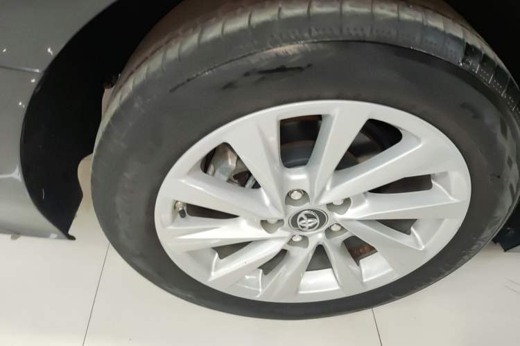Used Toyota Camry 2022 2.0GVP Premier Edition Right Rear Wheel Hub