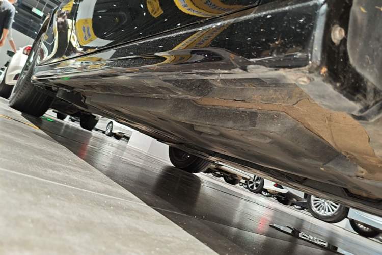 Used Toyota Camry 2022 2.5S Knight Edition Right Side Sill