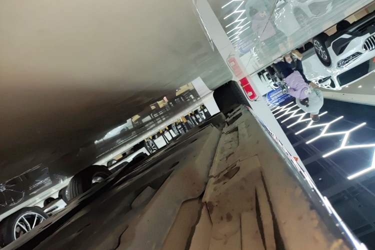 Used Toyota Camry 2022 2.0GVP Premier Edition Right Side Sill
