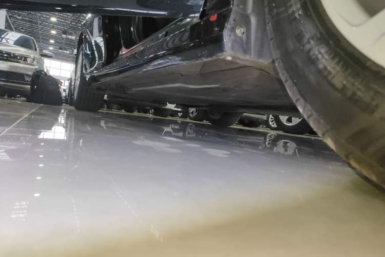 Used Toyota Camry 2022 2.0GVP Premier Edition Right Side Sill