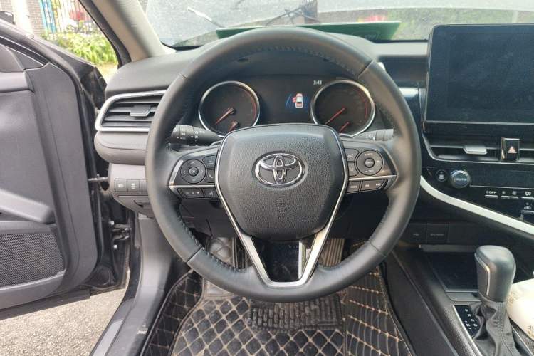 Used Toyota Camry 2022 2.0S Knight Edition Steering Wheel