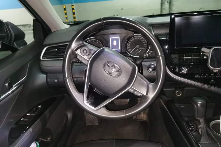 Used Toyota Camry 2022 2.0GVP Premier Edition Steering Wheel