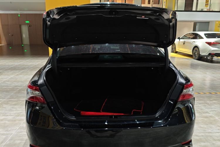 Used Toyota Camry 2022 2.5S Knight Edition Trunk