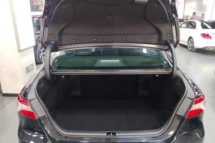 Used Toyota Camry 2022 2.0GVP Premier Edition Trunk