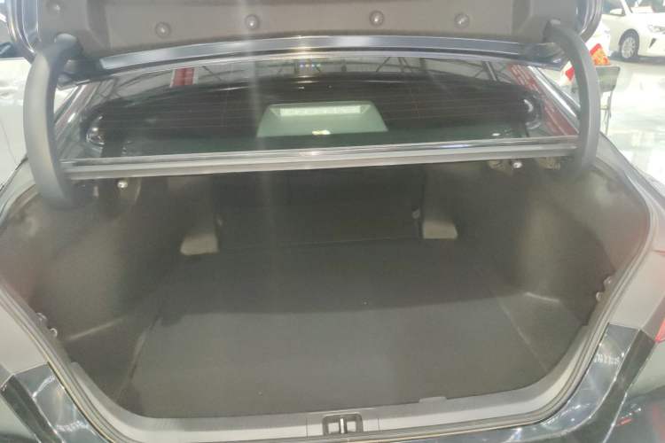 Used Toyota Camry 2022 2.0GVP Premier Edition Trunk