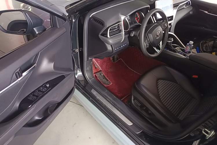Used Toyota Camry 2022 2.0S Knight Edition Driver Seat