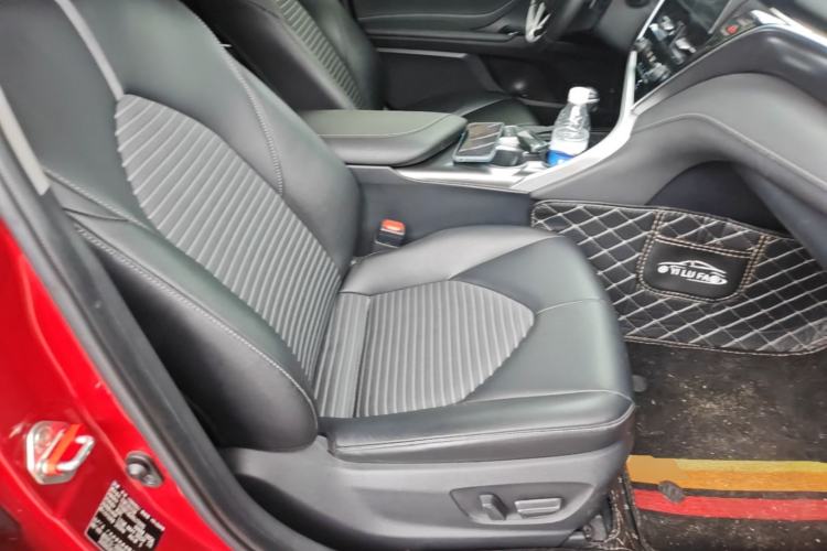 Used Toyota Camry 2022 2.0S Knight Edition Right Front Seat