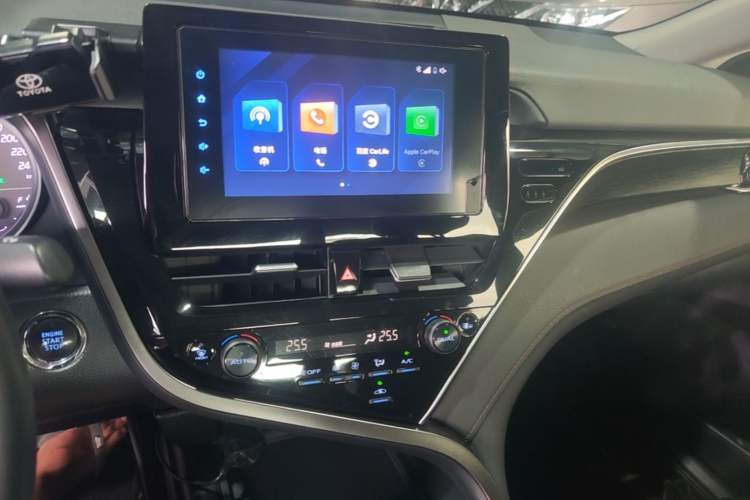 Used Toyota Camry 2022 2.0GVP Premier Edition Audio And AC Panel