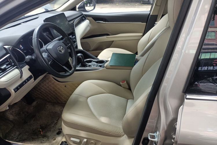 Used Toyota Camry 2022 2.0GVP Premier Edition Driver Seat