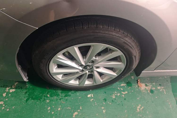 Used Toyota Camry 2022 2.0GVP Premier Edition Left Front Wheel Hub