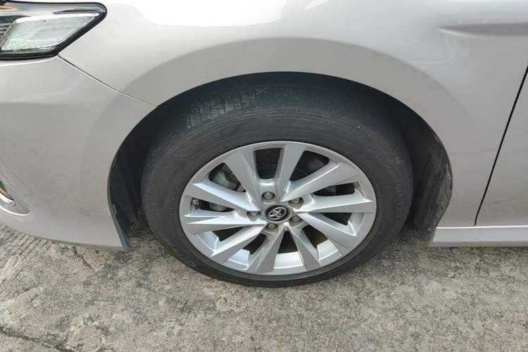 Used Toyota Camry 2022 2.0GVP Premier Edition Left Front Wheel Hub