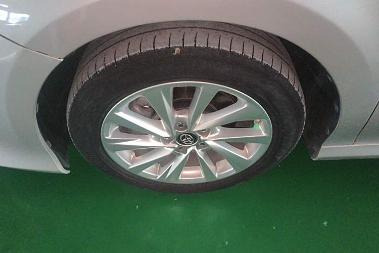 Used Toyota Camry 2022 2.0GVP Premier Edition Left Front Wheel Hub