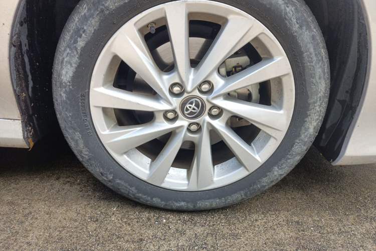 Used Toyota Camry 2022 2.0GVP Premier Edition Right Front Wheel Hub