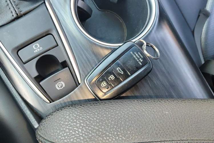 Used Toyota Camry 2022 2.0GVP Premier Edition Vehicle Key