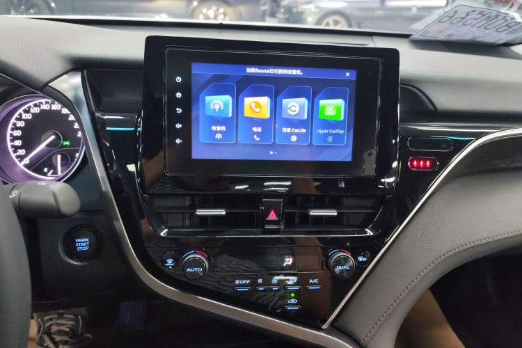 Used Toyota Camry 2022 2.0GVP Premier Edition Audio And AC Panel